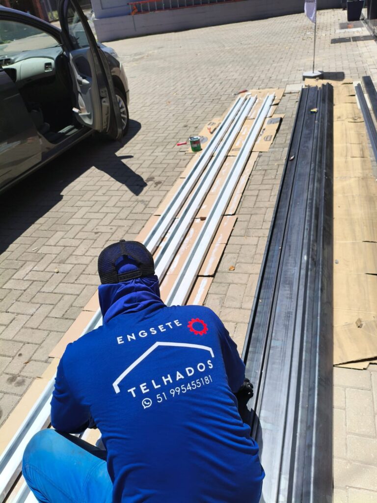 Obra Estrutura para placas solares